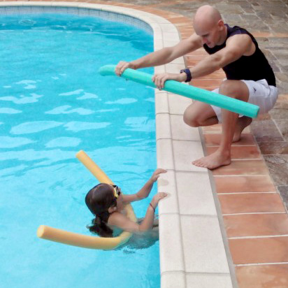 Lire la suite à propos de l’article Leçons de Natation